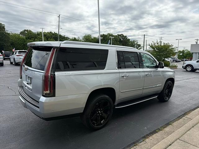 2020 Cadillac Escalade ESV 4WD Luxury