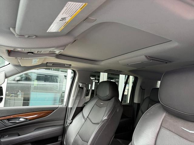 2020 Cadillac Escalade ESV 4WD Luxury