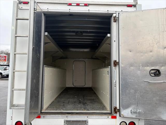 2016 Chevrolet Express Cutaway 3500