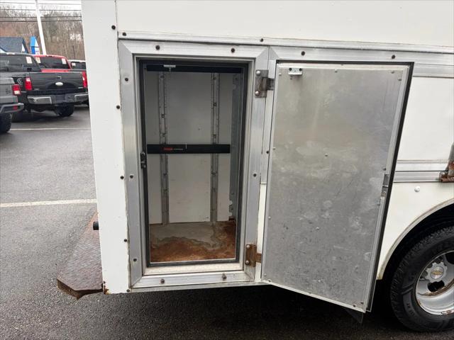 2016 Chevrolet Express Cutaway 3500