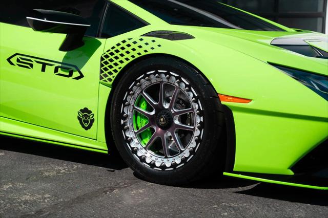 2022 Lamborghini Huracan Coupe