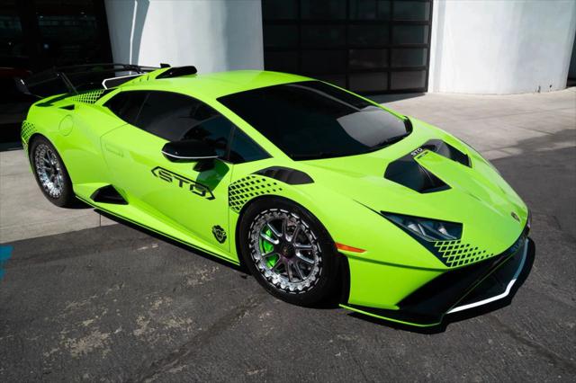 2022 Lamborghini Huracan Coupe