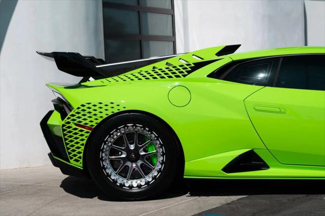 2022 Lamborghini Huracan Coupe