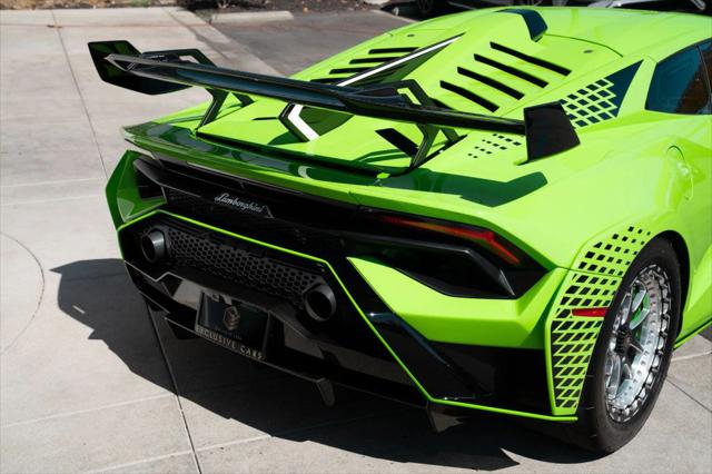2022 Lamborghini Huracan Coupe