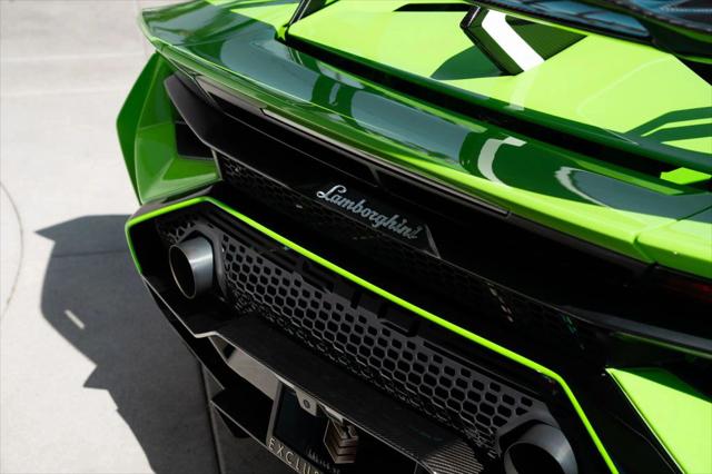 2022 Lamborghini Huracan Coupe