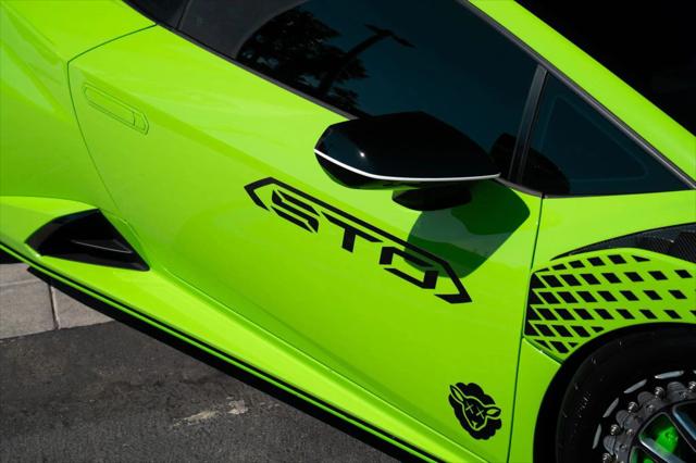 2022 Lamborghini Huracan Coupe