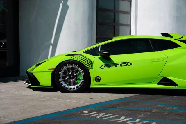 2022 Lamborghini Huracan Coupe