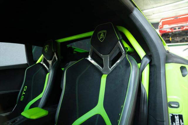 2022 Lamborghini Huracan Coupe