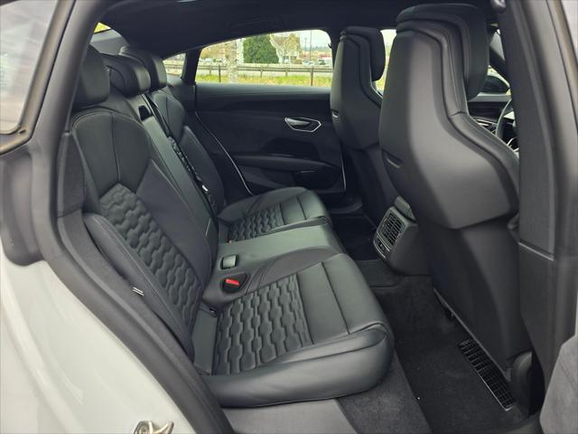 2026 Audi e-tron GT Premium Plus quattro