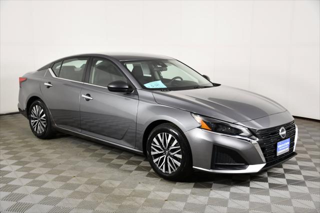 2024 Nissan Altima SV FWD