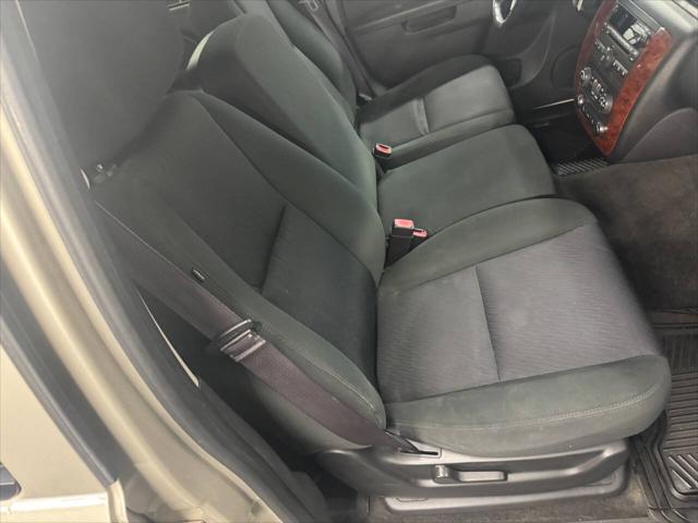 2013 Chevrolet Suburban LS