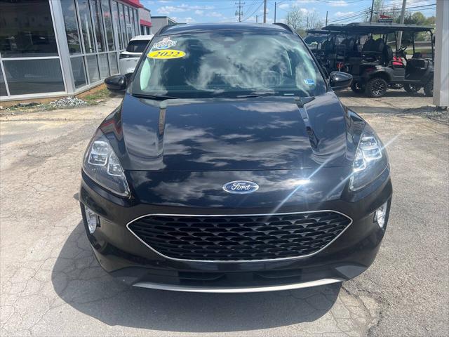 2022 Ford Escape Titanium Hybrid