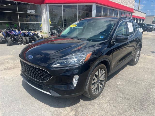 2022 Ford Escape Titanium Hybrid