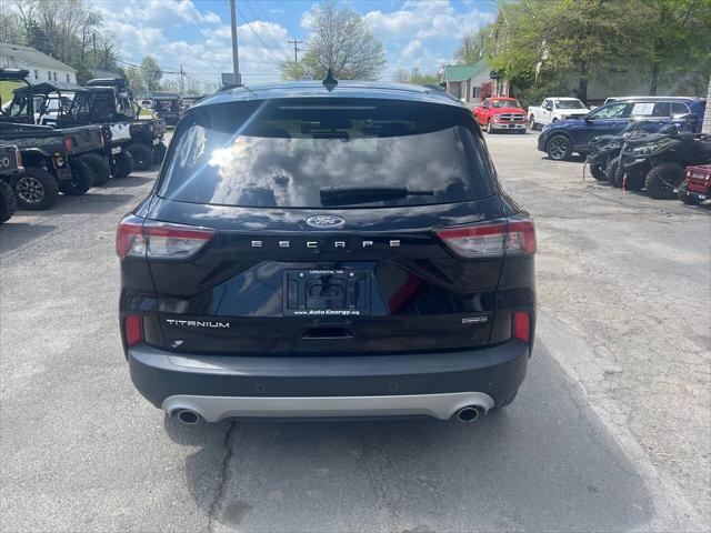 2022 Ford Escape Titanium Hybrid