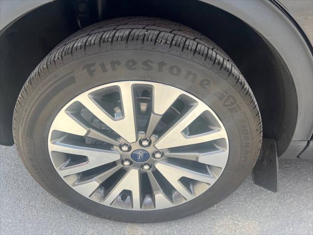 2022 Ford Escape Titanium Hybrid
