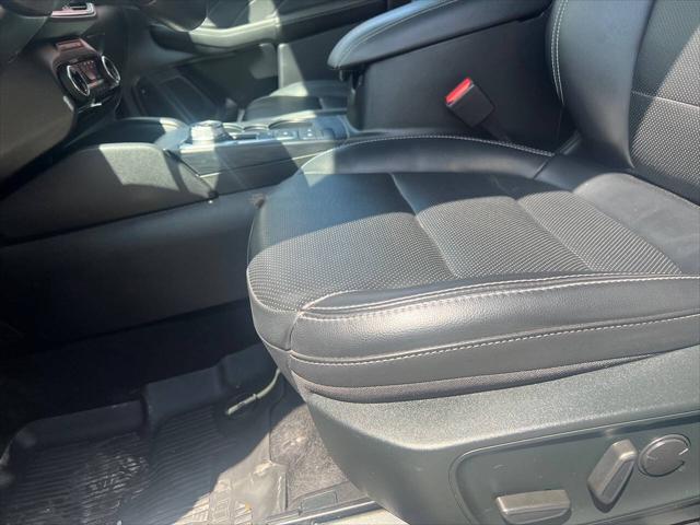 2022 Ford Escape Titanium Hybrid