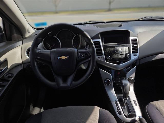 2014 Chevrolet Cruze LS Auto