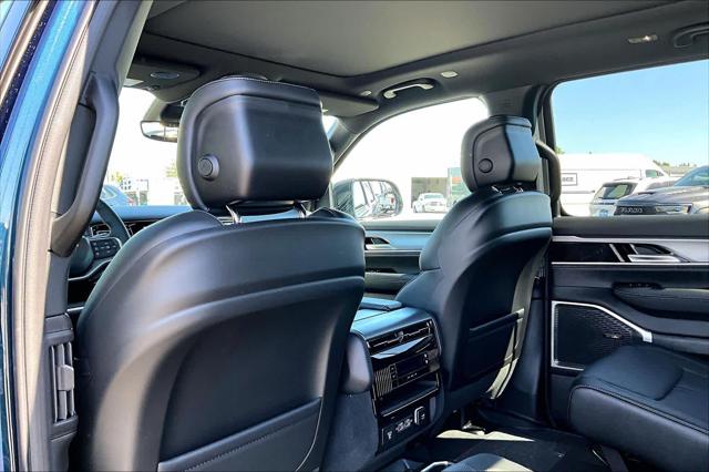 2026 Jeep Grand Wagoneer Upland