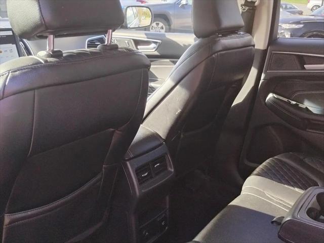 2024 Ford Edge Titanium