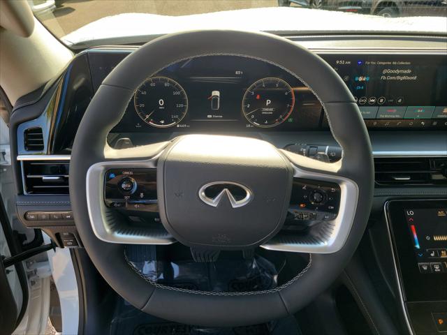 2026 INFINITI QX80 LUXE