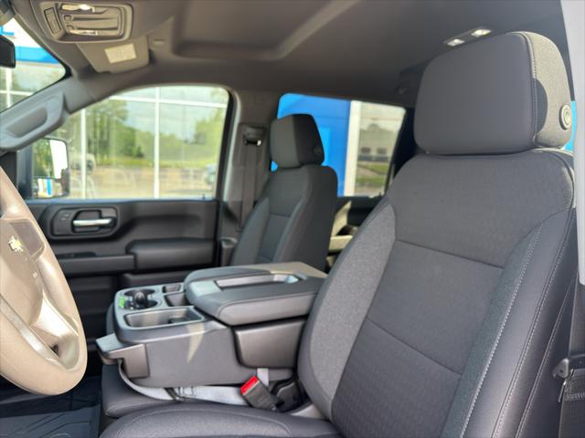 2025 Chevrolet Silverado 2500HD Custom
