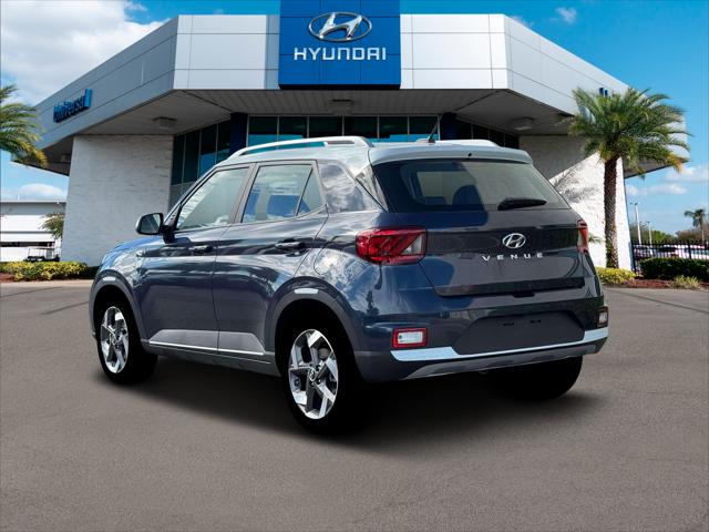 2026 Hyundai Venue SEL w/Two-Tone Roof