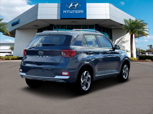 2026 Hyundai Venue SEL w/Two-Tone Roof