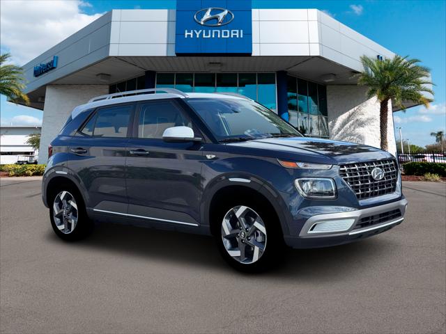 2026 Hyundai Venue SEL w/Two-Tone Roof