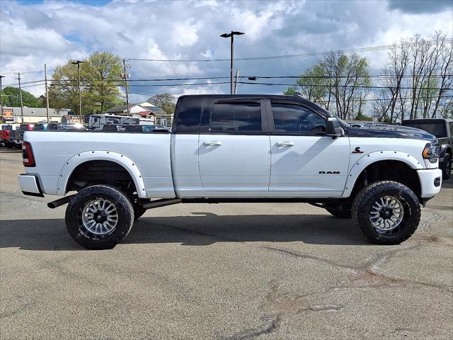 2024 Ram 3500 Limited Mega Cab 4x4 6'4" Box