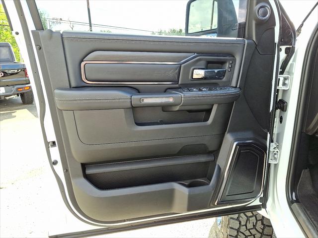 2024 Ram 3500 Limited Mega Cab 4x4 6'4" Box