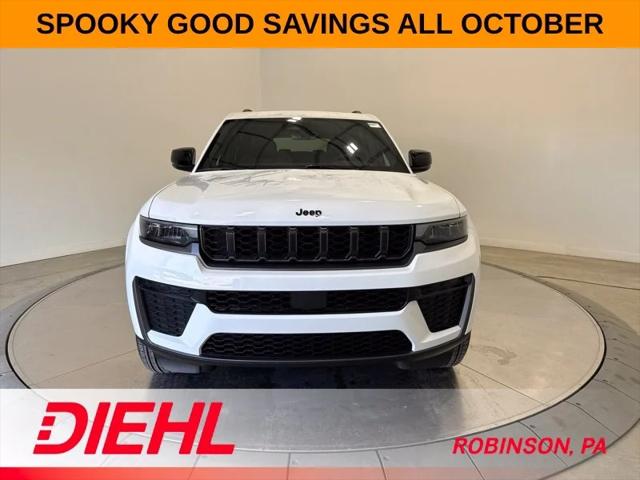 2026 Jeep Grand Cherokee GRAND CHEROKEE L LAREDO ALTITUDE 4X4