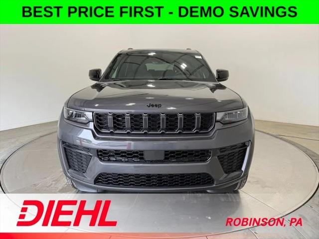 2026 Jeep Grand Cherokee L GRAND CHEROKEE L LAREDO ALTITUDE 4X4 2026 Jeep Grand Cherokee L GRAND CHEROKEE L LAREDO ALTITUDE 4X4