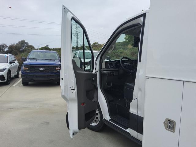 2025 Ford Transit Chassis Base