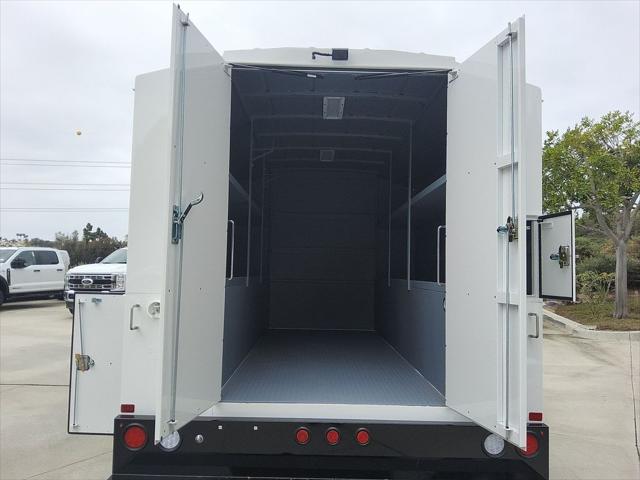 2025 Ford Transit Chassis Base