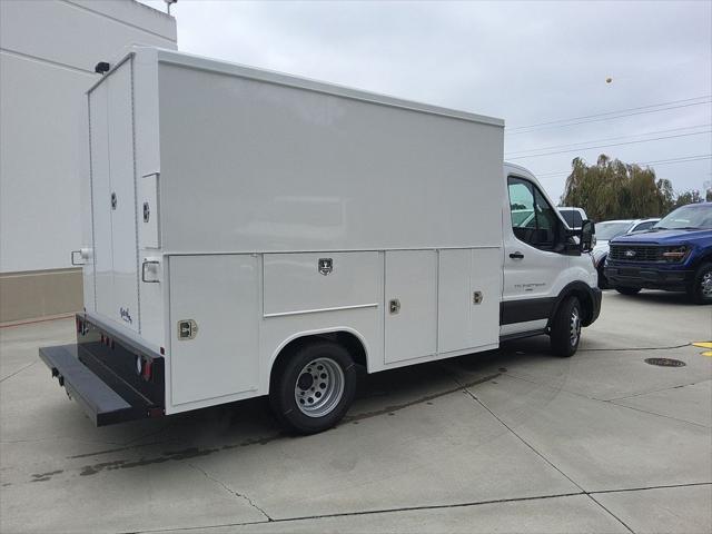 2025 Ford Transit Chassis Base