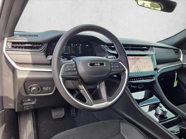 2026 Jeep Grand Cherokee L GRAND CHEROKEE L LAREDO ALTITUDE 4X2