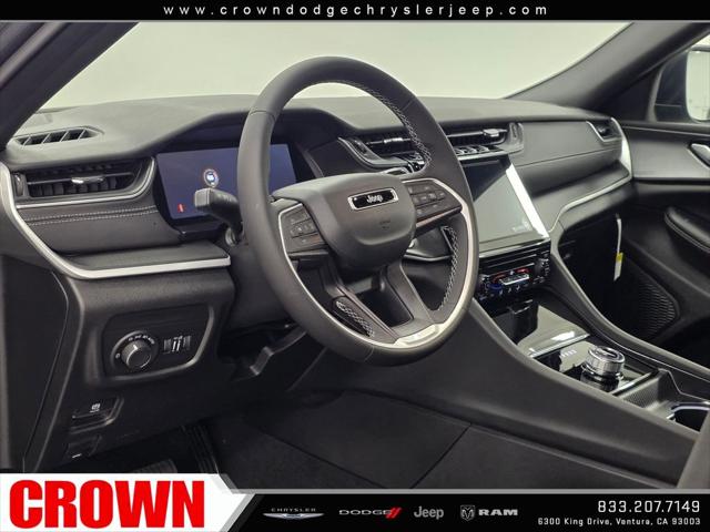 2026 Jeep Grand Cherokee Laredo 4x4
