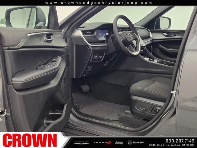 2026 Jeep Grand Cherokee Laredo 4x4