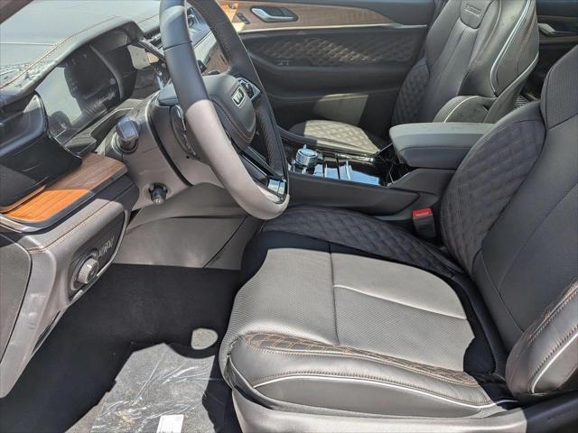 2026 Jeep Grand Cherokee Summit 4x4