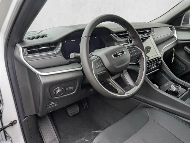 2026 Jeep Grand Cherokee L GRAND CHEROKEE L LAREDO X 4X2