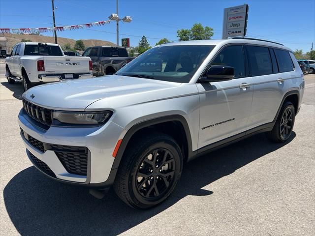 2026 Jeep Grand Cherokee L GRAND CHEROKEE L LAREDO ALTITUDE 4X4