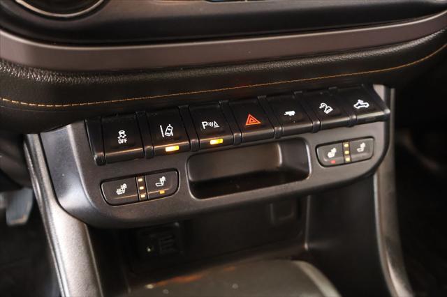 2021 GMC Canyon 4WD Crew Cab Short Box AT4 - Leather