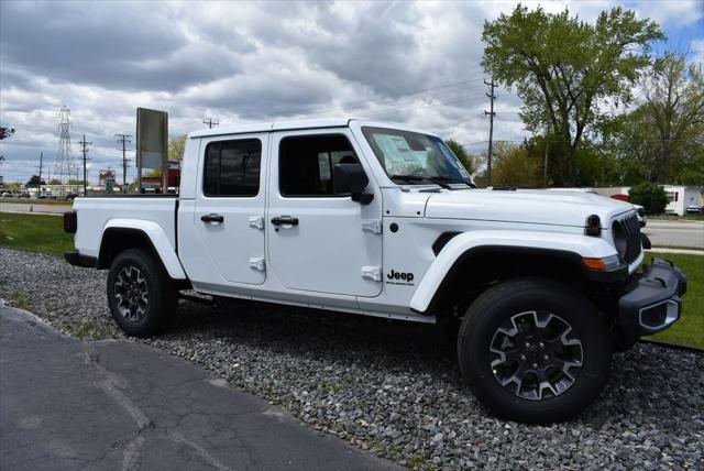 2026 Jeep Gladiator GLADIATOR SAHARA 4X4