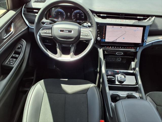 2026 Jeep Grand Cherokee L GRAND CHEROKEE L LAREDO ALTITUDE 4X4