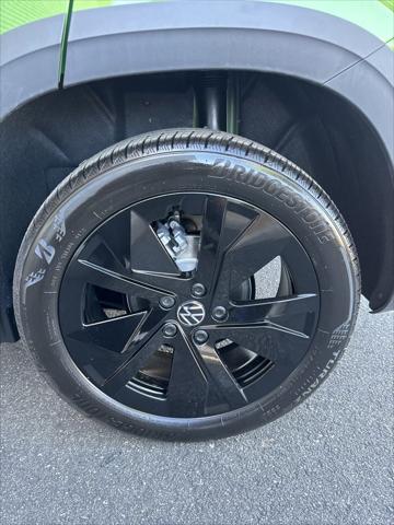 2026 Volkswagen Taos SE
