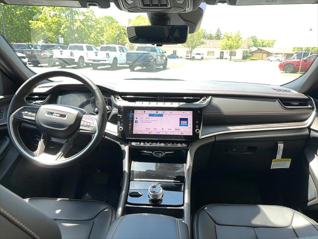 2026 Jeep Grand Cherokee 85th Anniversary Edition