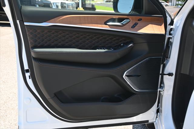 2026 Jeep Grand Cherokee Summit 4x4