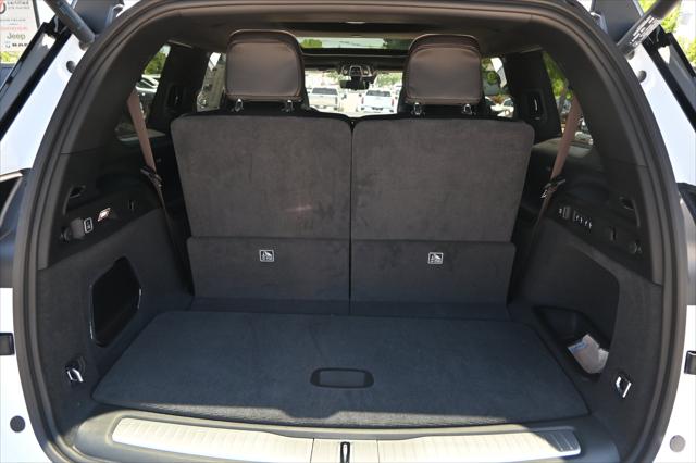 2026 Jeep Grand Cherokee Summit 4x4