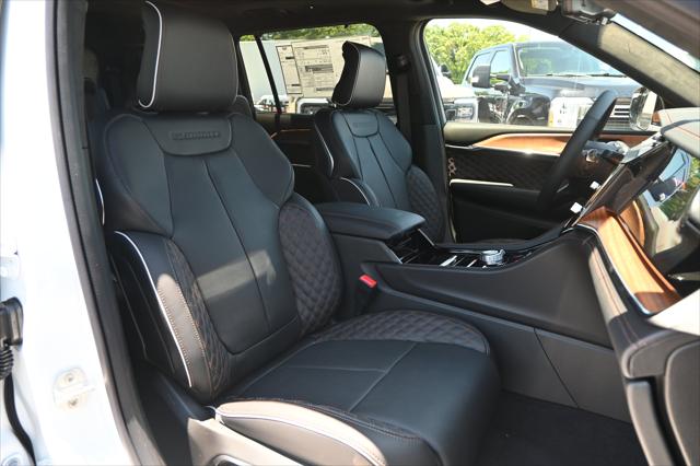 2026 Jeep Grand Cherokee Summit 4x4