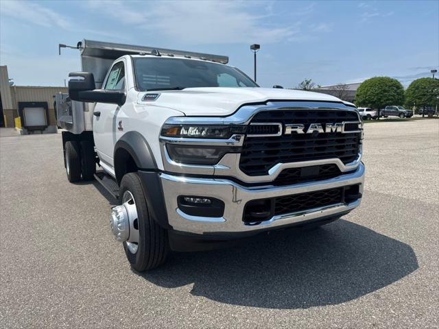 2026 RAM 5500 Chassis RAM 5500 TRADESMAN CHASSIS REGULAR CAB 4X4 84 CA